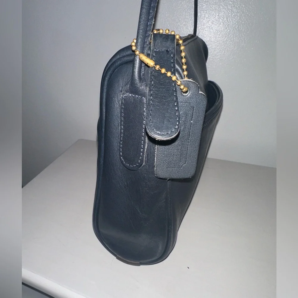 Vintage Coach Slim Zip in Navy! - Picture 3 of 10